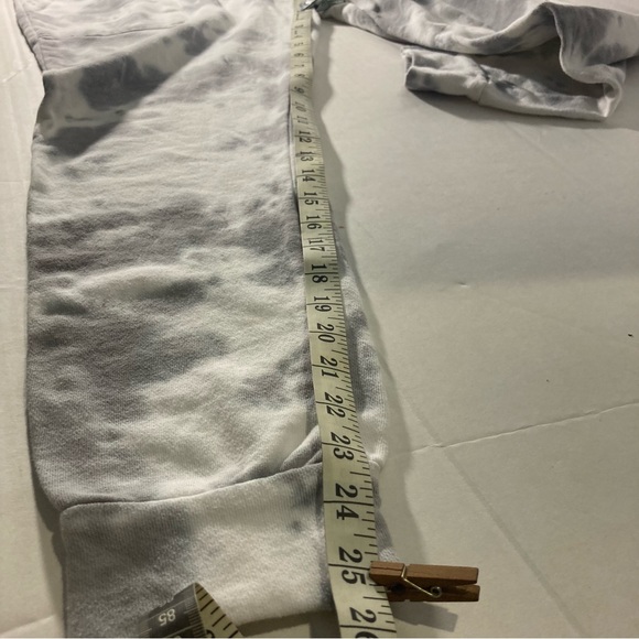 Caution to the Wind size S,white/gray Tie Dye,warm-ups, minor flaws (photos) GUC - Picture 12 of 14